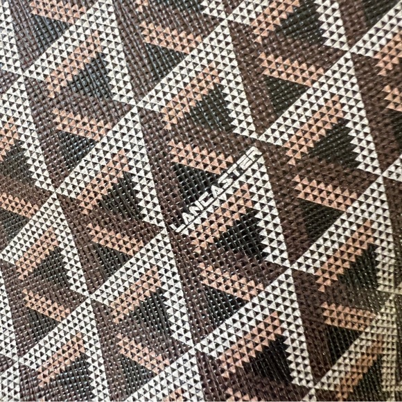 LANCASTER PARIS TOTE LG IKON COATED CANVAS FLORAL STITCHING ADJ STRAPS BROWN - Picture 8 of 11